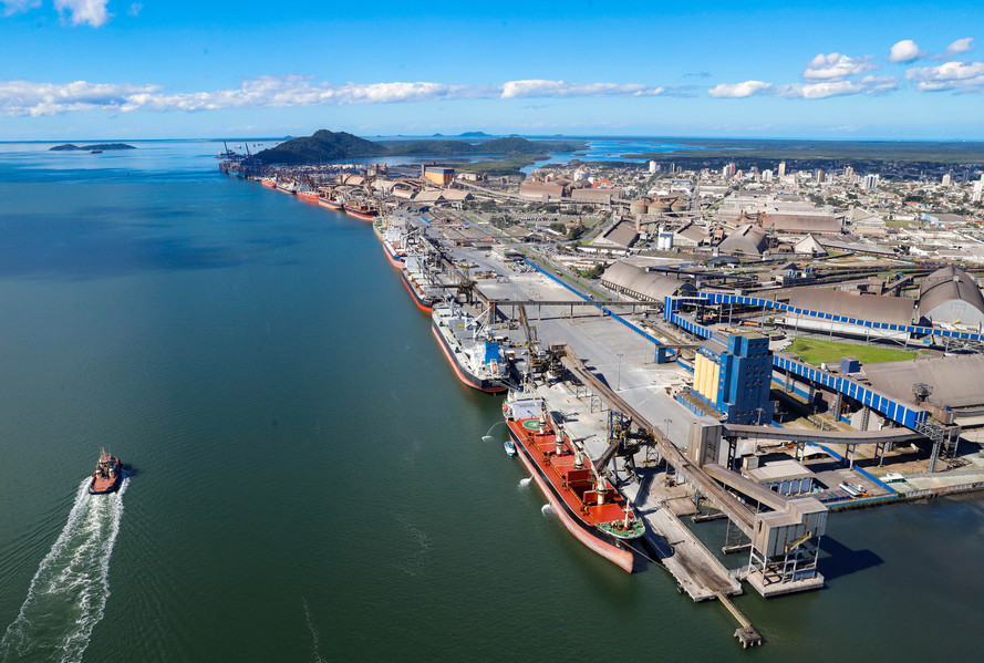 Comércio pelos portos do Paraná registra superávit de R$ 2,6&nbsp;bilhões