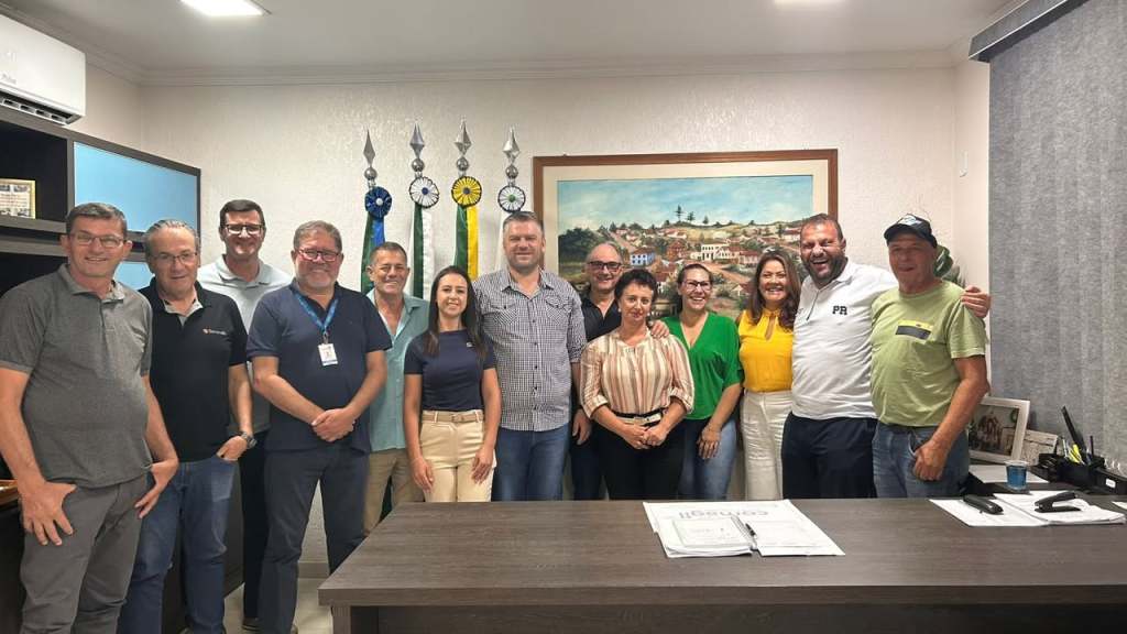 Prefeito de Ampére recebe secretário estadual do Desenvolvimento Social e&nbsp;Família