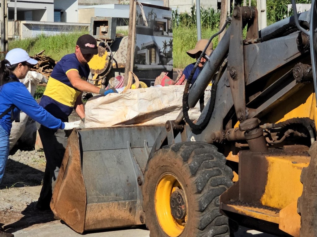 41 toneladas de lixo já foram recolhidos nos mutirões da dengue em Francisco&nbsp;Beltrão