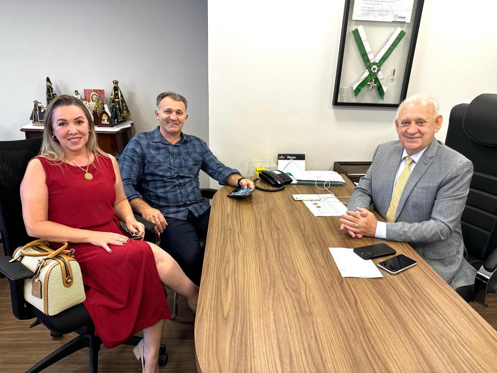 Asfalto entre a cidade de Enéas Marques e comunidade do Mata Fome está quase&nbsp;concluído