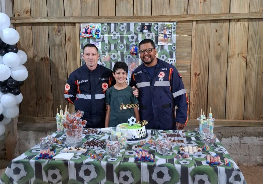 Socorristas do SAMU reencontram criança salva há 10 anos em Francisco&nbsp;Beltrão