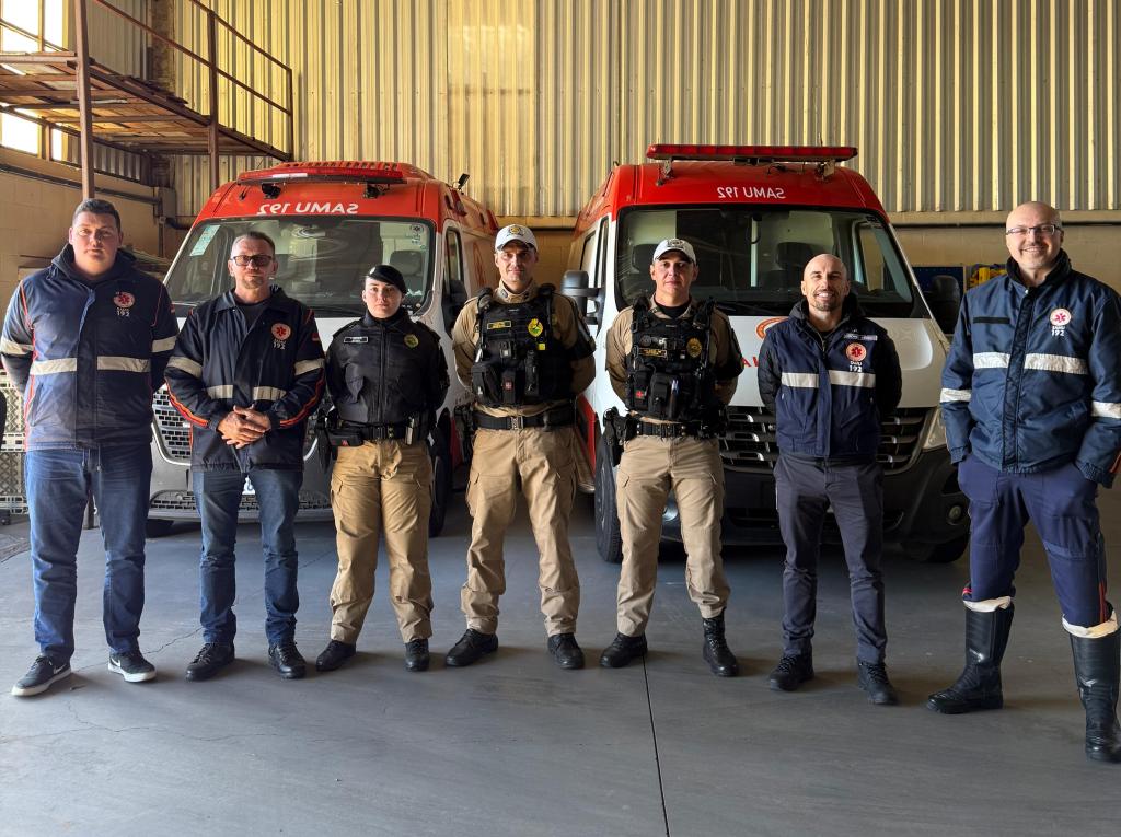 SAMU e Polícia Militar reforçam parceria no atendimento a sinistros de trânsito na área do 21º&nbsp;BPM