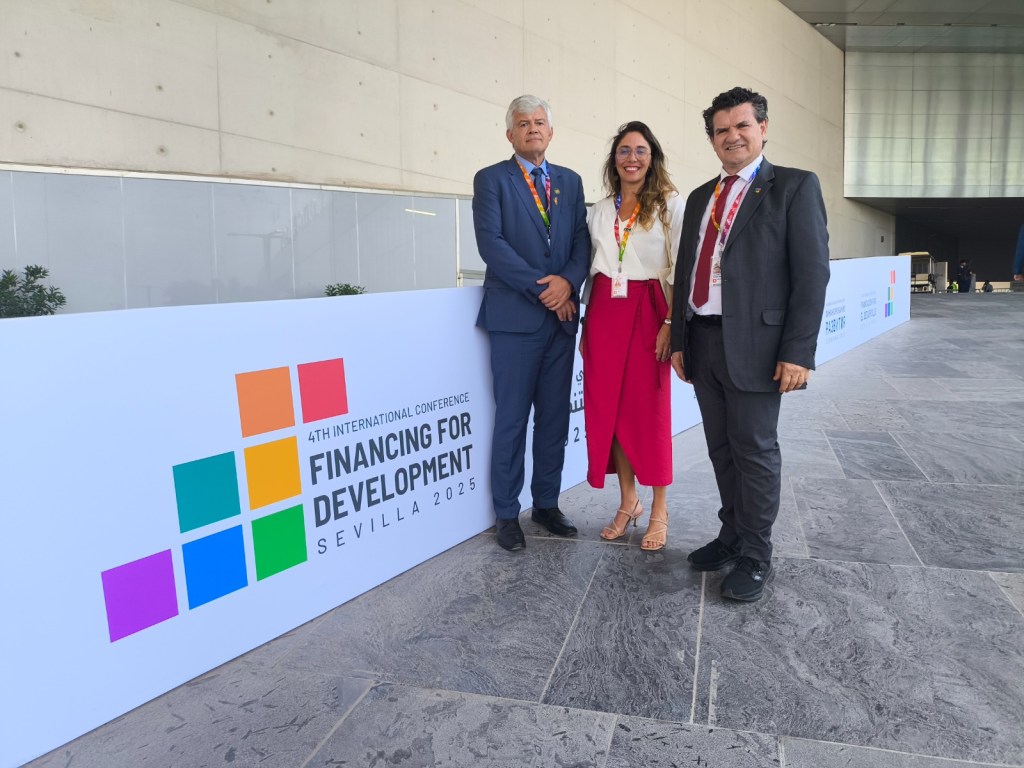 Na Espanha, Itaipu e Itaipu Parquetec compartilham experiências na promoção da sustentabilidade