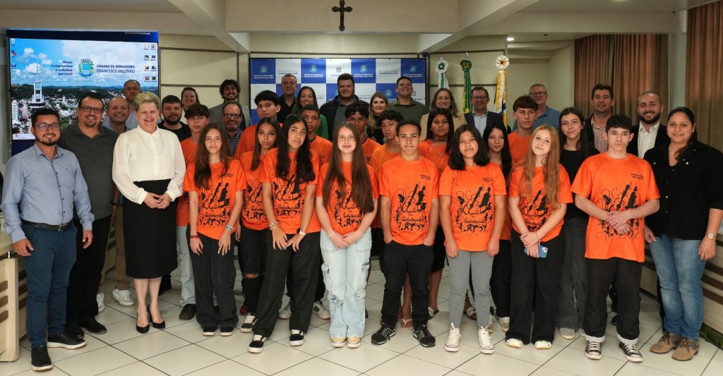 Vereadores de Francisco Beltrão apoiam atividades do Centro da&nbsp;Juventude