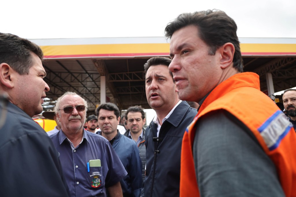 Governador Ratinho Junior sanciona lei que prevê auxílio para famílias de Rio Bonito do&nbsp;Iguaçu