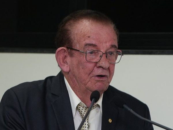 Chico Martini recebe título de Cidadão Honorário de Francisco&nbsp;Beltrão