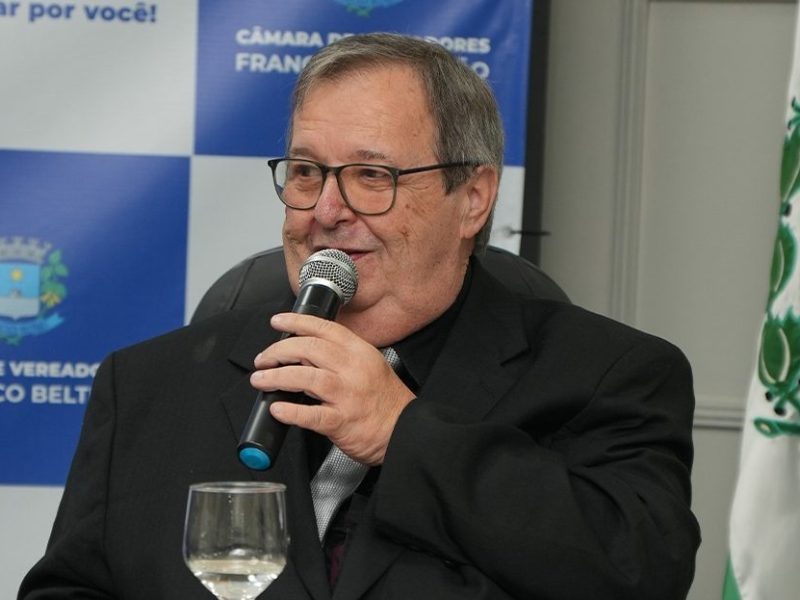 Médico Clair Azzolini recebe título de Cidadão Honorário de Francisco&nbsp;Beltrão