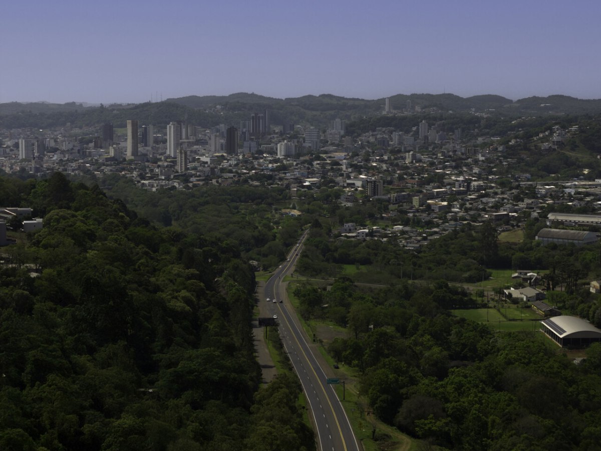 Tráfego na PR-483, em Francisco Beltrão, tem interdição temporária nesta&nbsp;sexta-feira