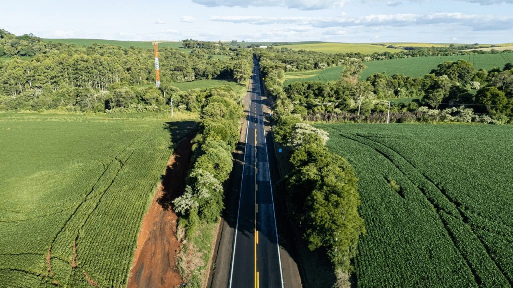EPR Iguaçu completa dez meses de atuação com 132 mil atendimentos, 680 km de faixas recuperadas e avanço de obras&nbsp;estruturantes