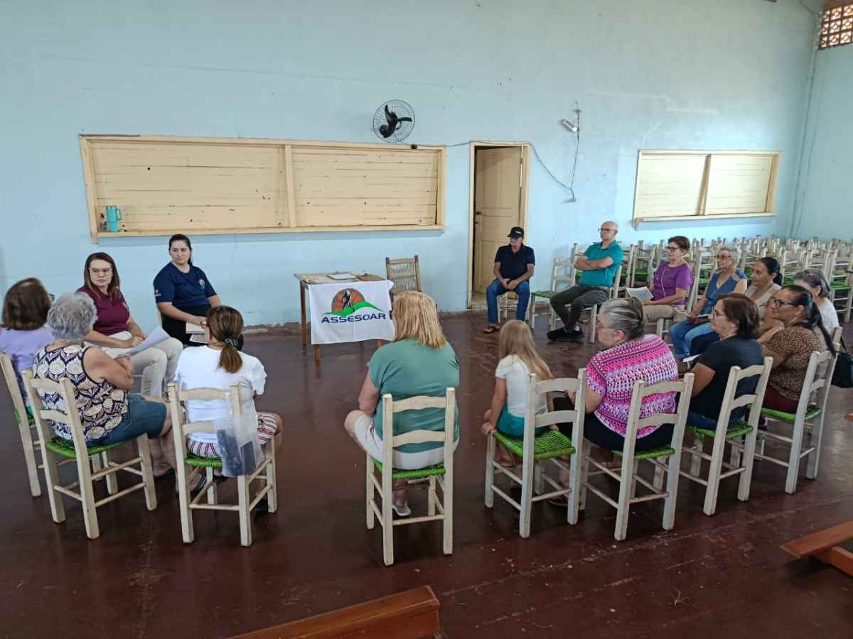 Assesoar planeja ações comunitárias com moradores do bairro Novo Mundo, em&nbsp;Beltrão