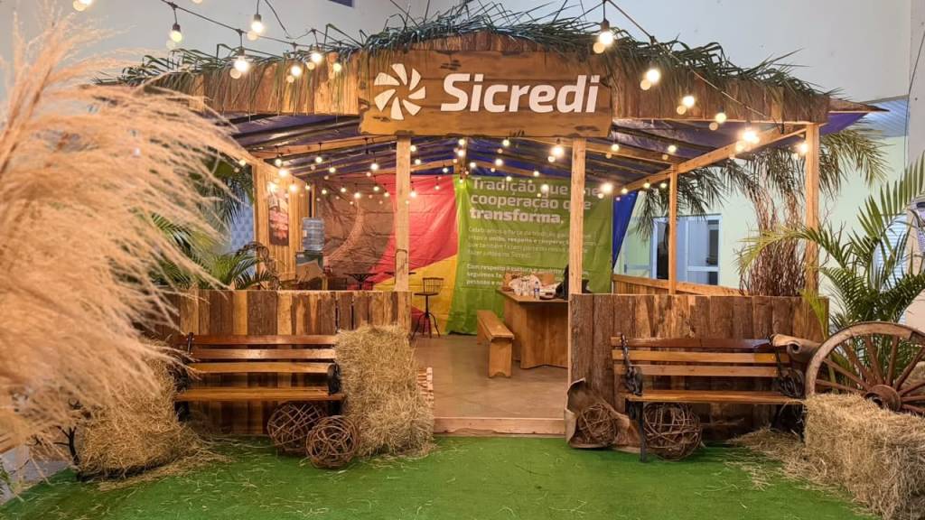 Sicredi marca presença na maior Semana Farroupilha do&nbsp;Paraná